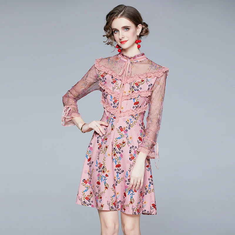 

- in the fall of the new round collar printed lace small sweet wind long-sleeved dress