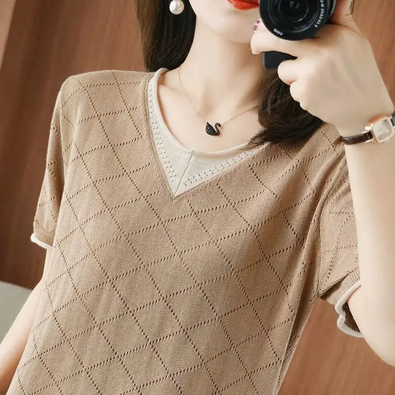 

Женская хлопковая футболка, с вырезами, тонкий вязаный Топ, Повседневный, мягкий, элегантный, базовый, Свободный пуловер с коротким рукавом, ...