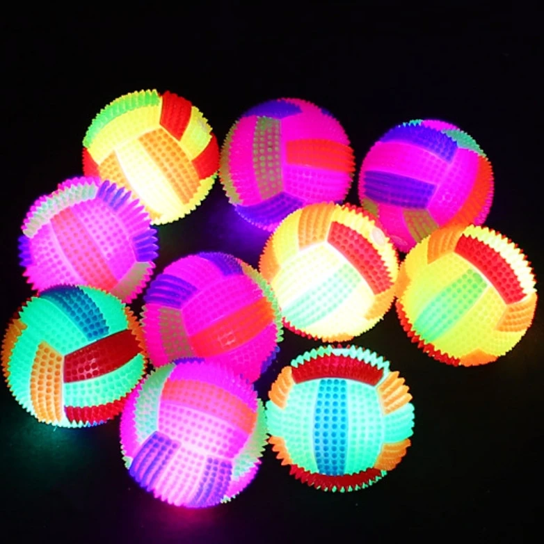 

Pet Dogs Flashing Football Shape Led Light Sound Bouncy Ball Funny Kids Funny Toy Interactive Dog Cat Chew Toys Small Large Dogs