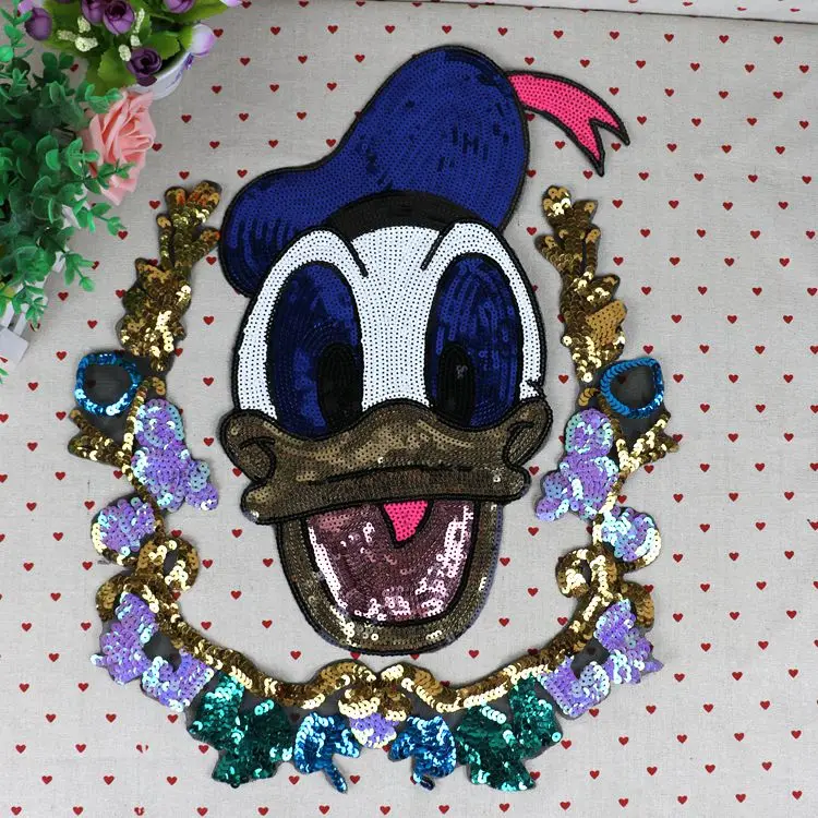 

Disney Garland Donald Duck Flat Embroidery Patch Sticker Sequin Embroidery Accessories Ladies T-shirt DiY Cloth Sequin