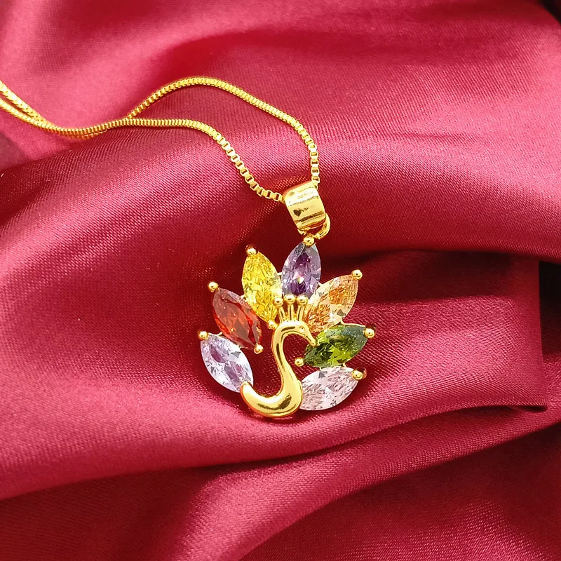 

Clavicle Chain Female Colorful Zircon Peacock Pendant Necklace Yellow Gold Filled Charm Jewelry Gift