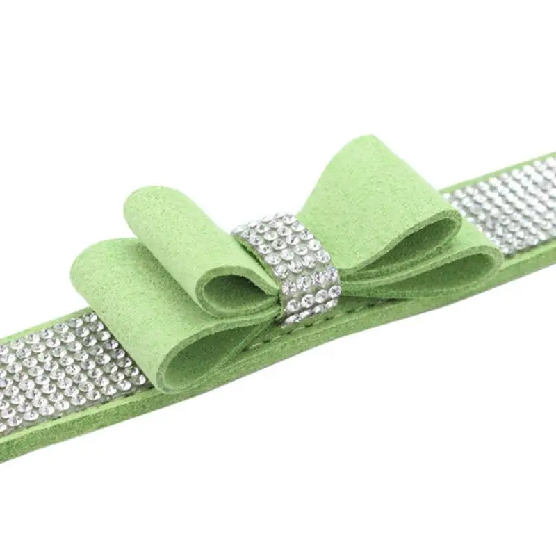 Домашний кожаный ошейник для собак украшенный мягкими бантиками стразы мягкий