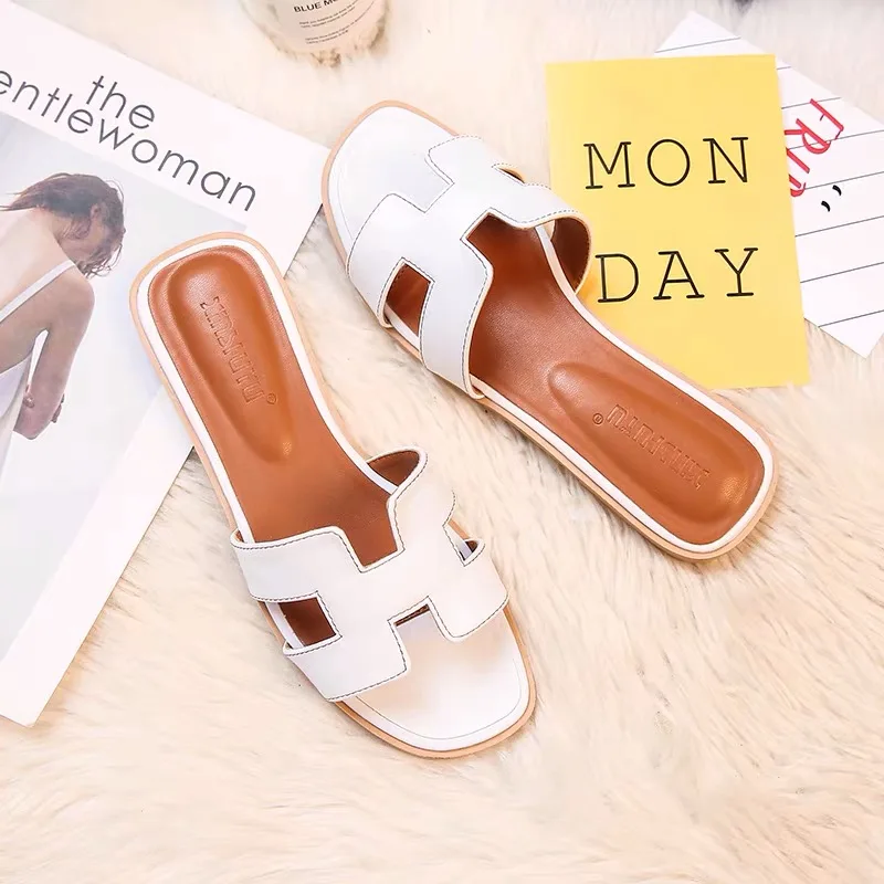 

2021 New Women's Summer Sandals Flat Heel Fashion Sandalias Outerwear Flat Beach Shoes Flip Flops Casual Women Slippers
