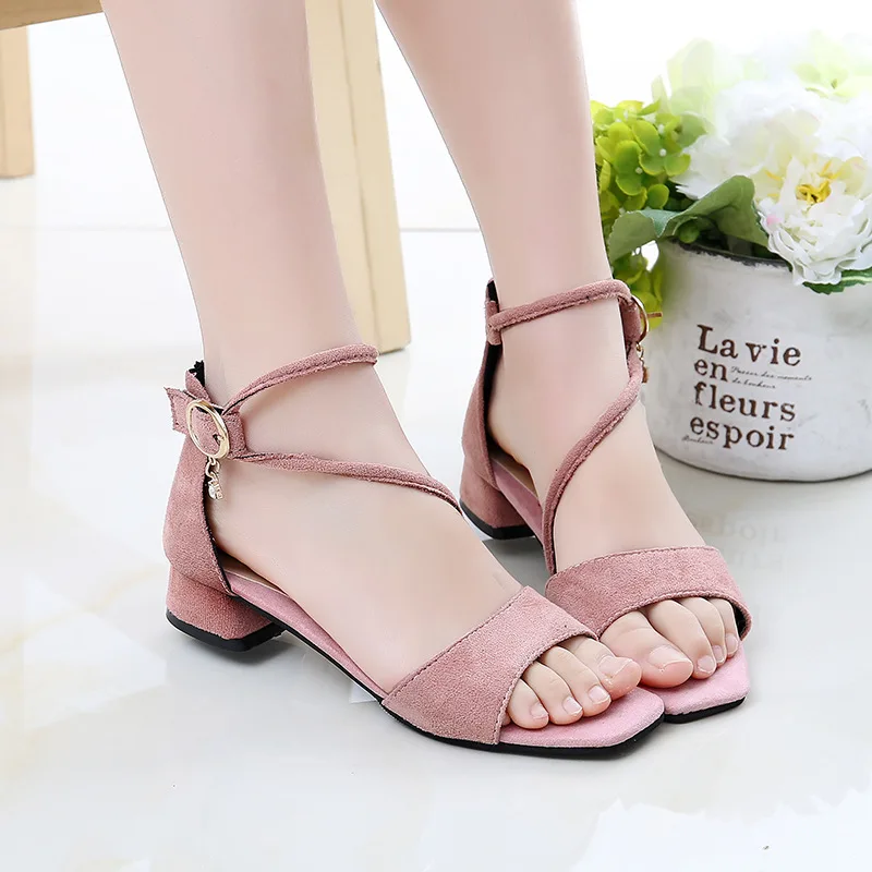 Летние сандалии для девочек детская обувь танцевальная на коротких каблуках