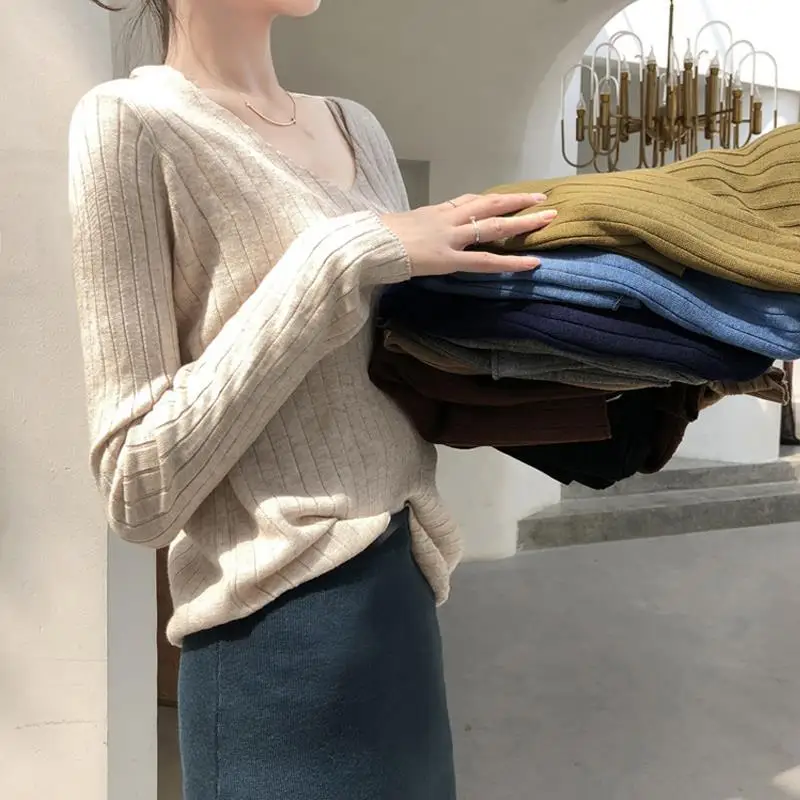 

Elegant style slim bottomed shirt for women in autumn and winter