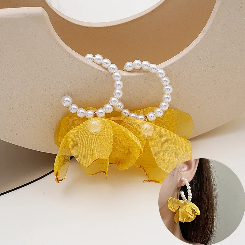 

925 Silver Needle Design Sense Super Fairy Niche Petal Flower Tassel Pearl Forest Earrings Female Short Earrings Korean Fashion