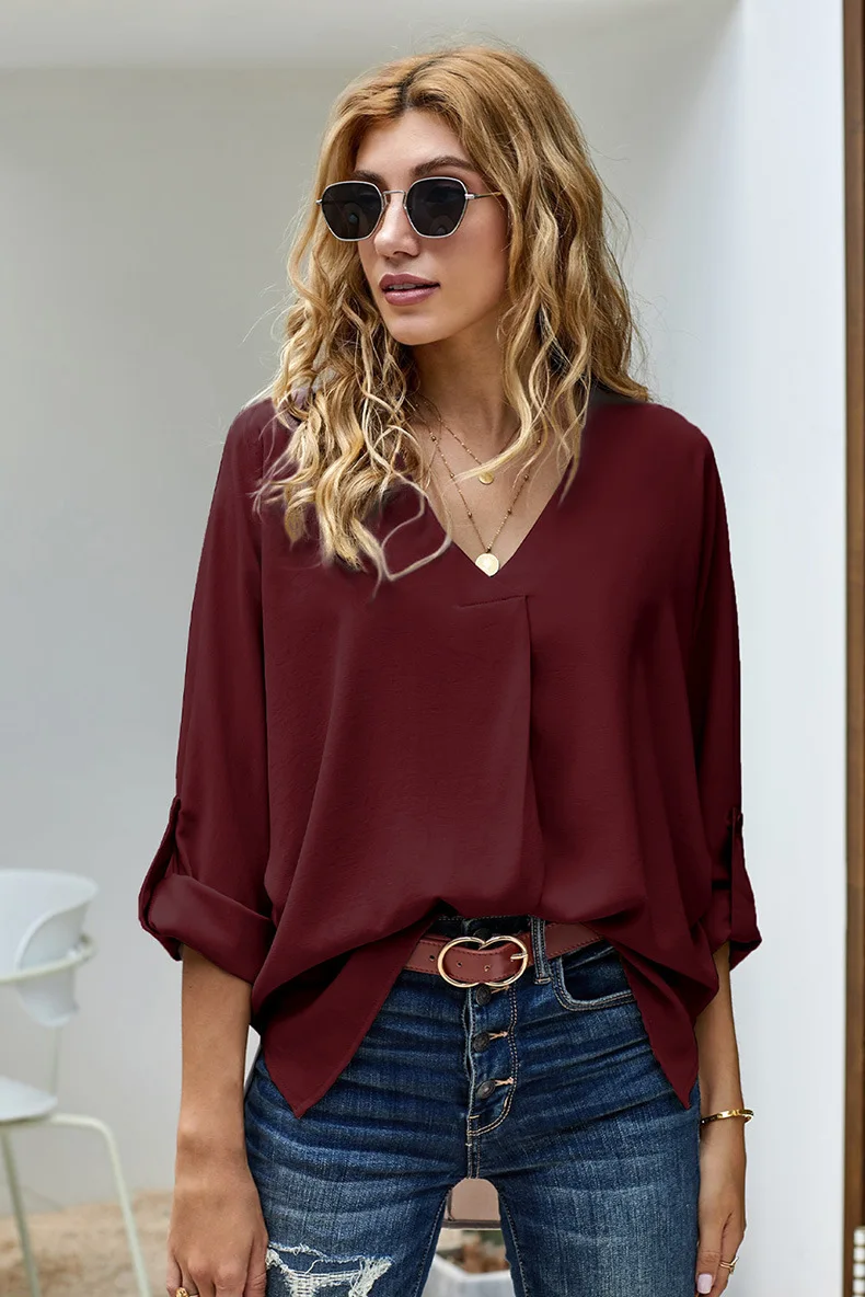

2021 fall/winter plus women's solid color loose v-neck long sleeve shirt