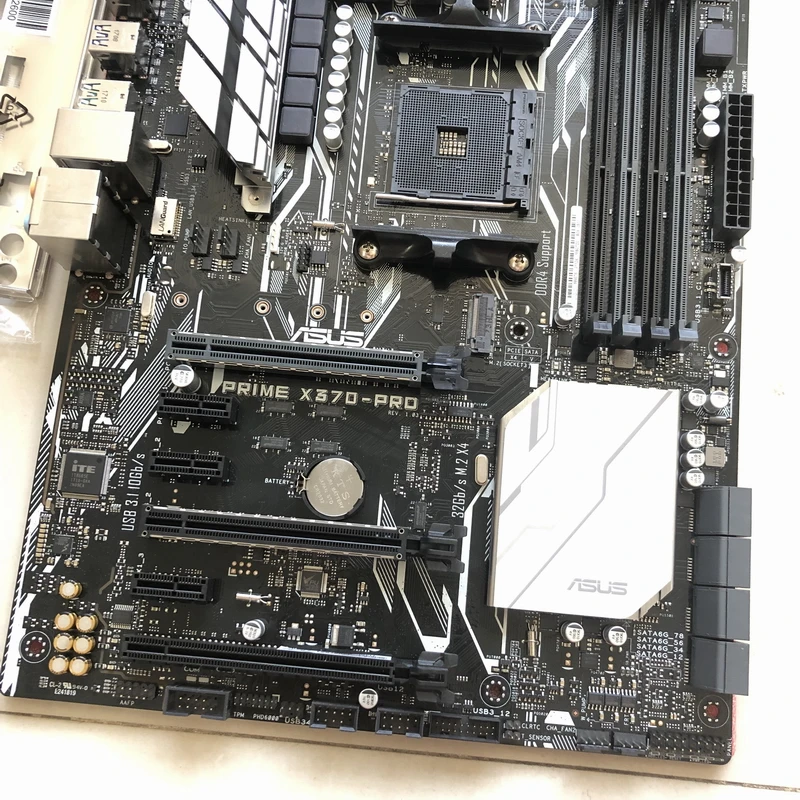 

for asus PRIME X370-PRO original desktop motherboard Socket AM4 DDR4 64GB USB2used desktop motherboard PC
