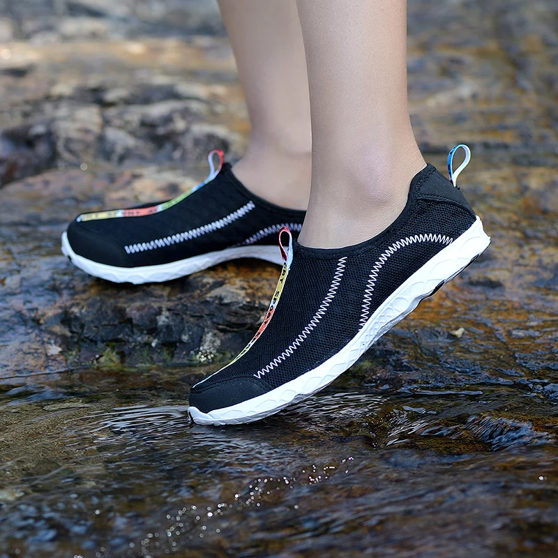 Сезон весна-лето Водонепроницаемая обувь Мужская и женская для плавания Дышащая