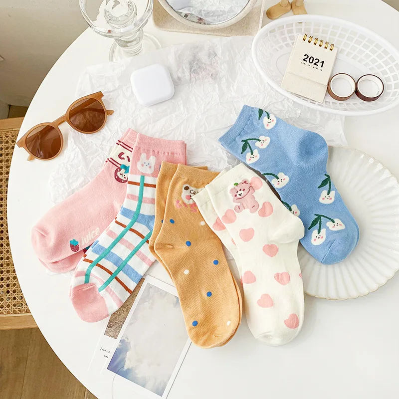 

New Fashion Women's Socks Cotton Cartoons Christmas Gift Casual Harajuku Funny Cute Print With Animal Bear Love Korean Socks