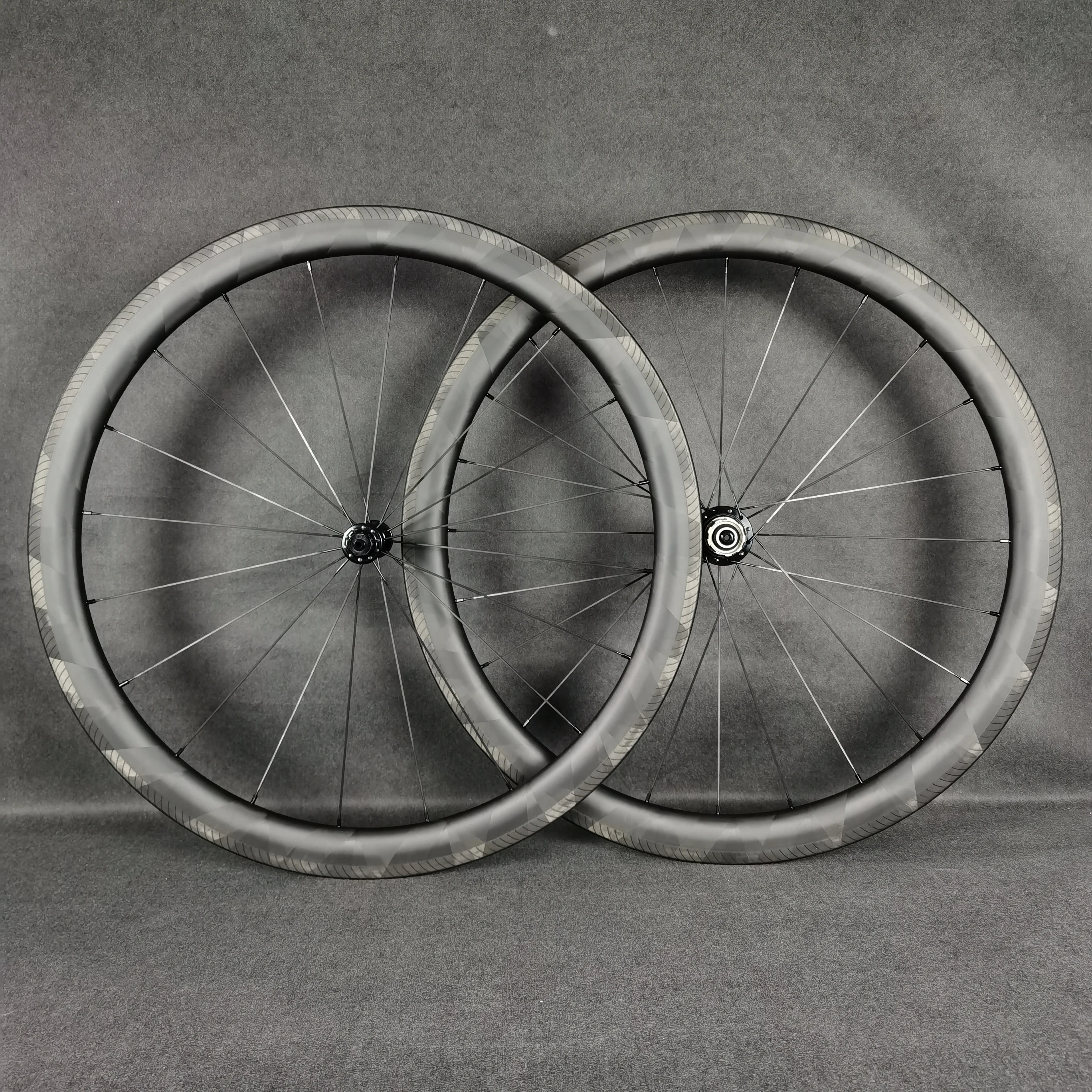 Колеса 700C из углеродного волокна 38/40/45/50/60/88 мм Глубина 23/25 ширина