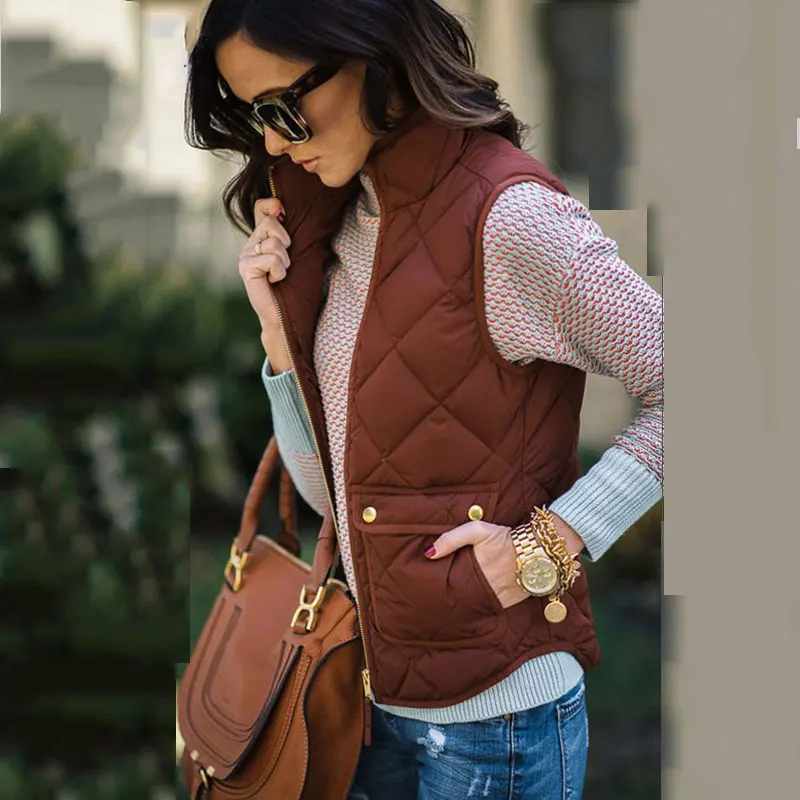 Женский теплый зимний жилет со стоячим воротником и карманами куртка без рукавов