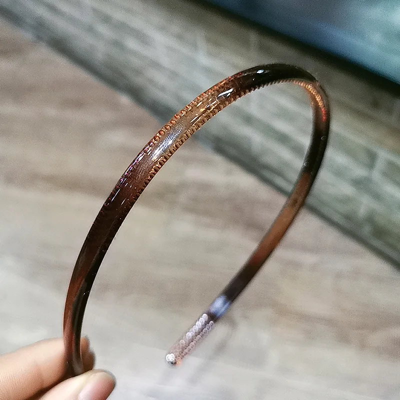 

1PC Fashion New Women Hairband Non-Slip Thin Hair Accessories Plastic Headband Thin Head Hoop With Teeth Classic Wild Hair Hoop