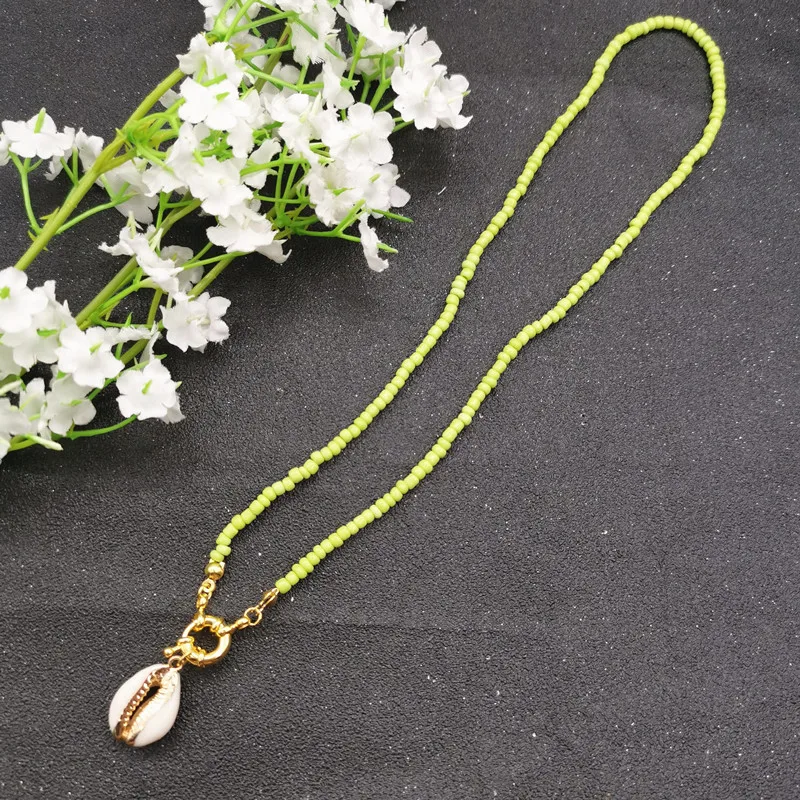 Fashion Colorful Bead Cowrie Shell Choker Necklace for Women Long Chain Pendant Necklace Gold Color Statement Collier Jewelry
