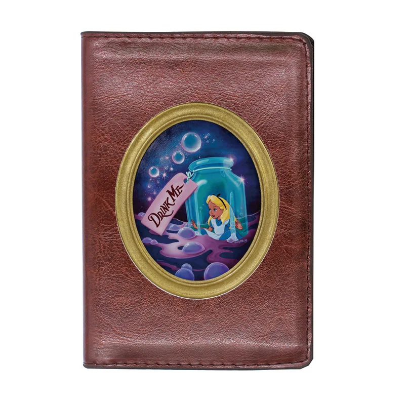 

Обложка для паспорта из кожи «Алиса в бутылке»