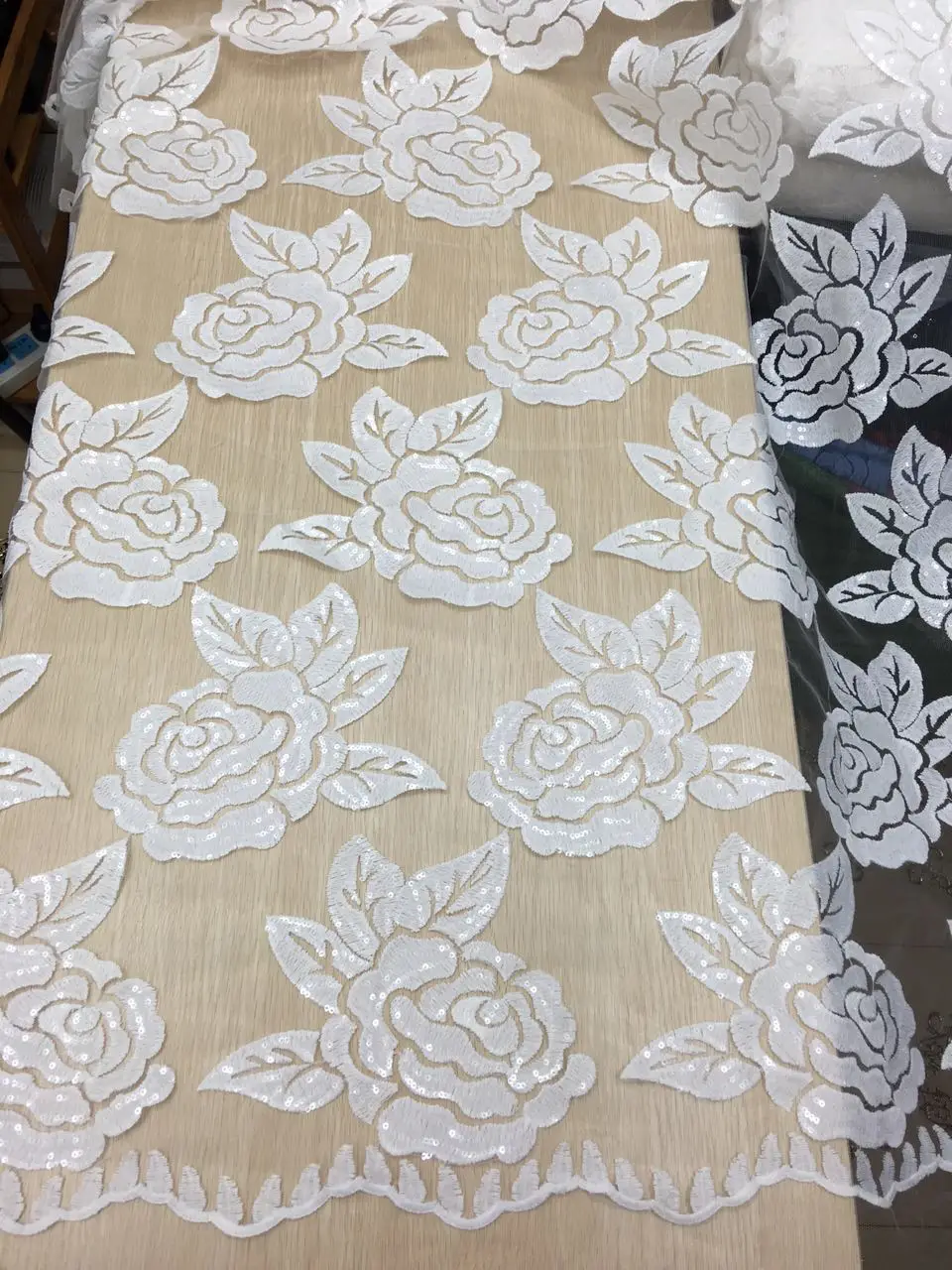 

high quality pure white african cord lace with sequins M1018 Embroidery design french net lace fabric.latest nigerian laces