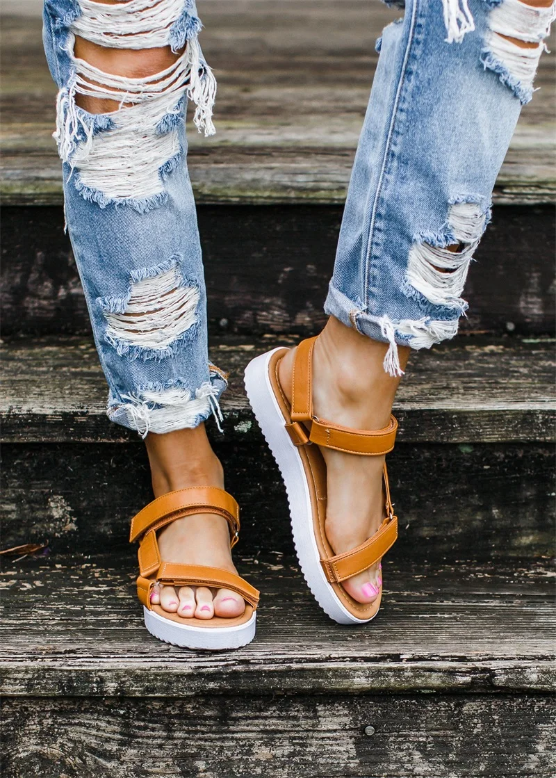 Женские сандалии на плоской подошве Новинка 2020 года Сезон лето Однотонная