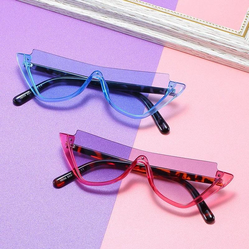 

Fashion Sunglasses Trendy Leopard Frame Spectacles Half-rim Splicing Glasses Shades for Women Wholesale