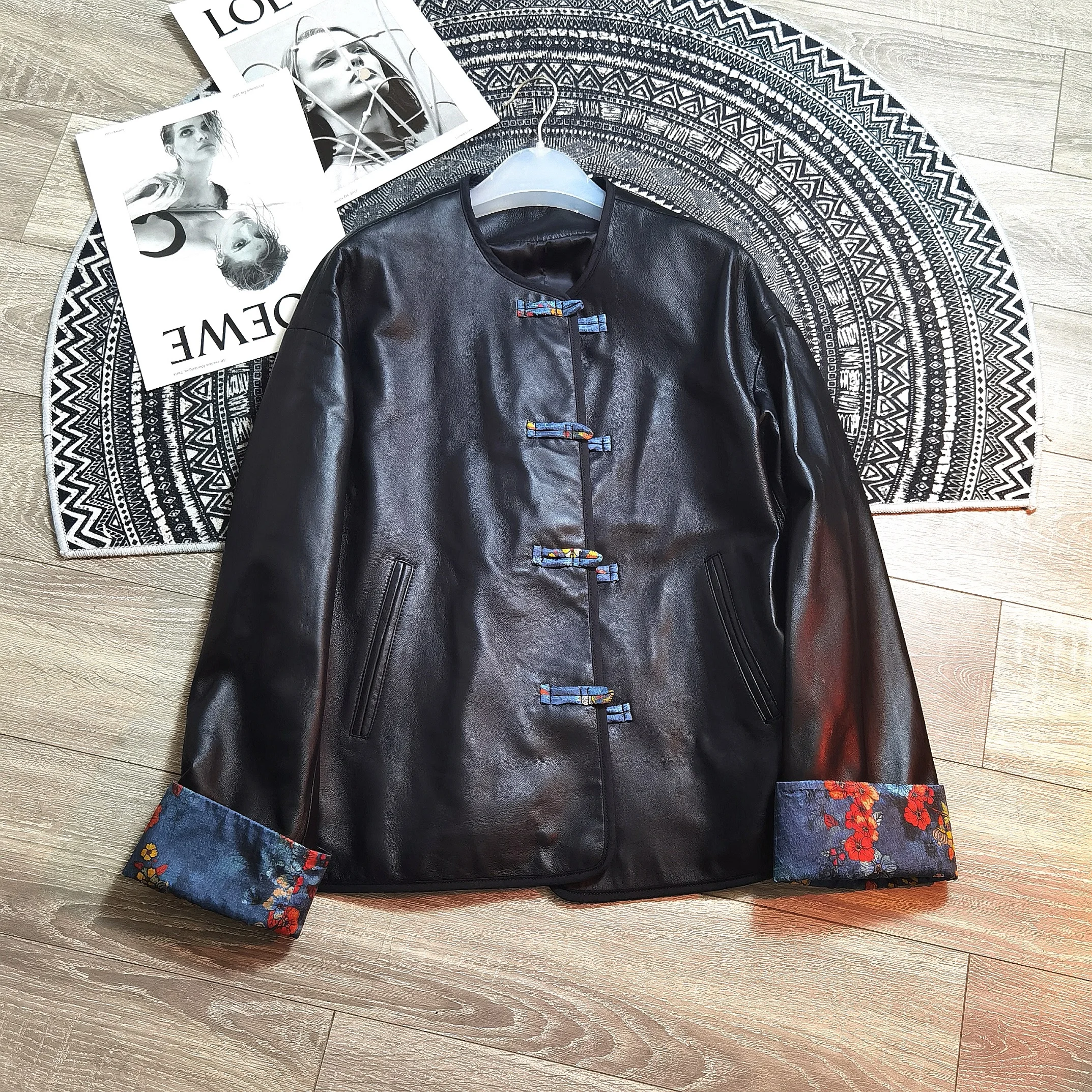 Chinese style Genuine leather women buckle round neck jacket 2021 autumn new printed real sheepskin jacket short streetwear y2k