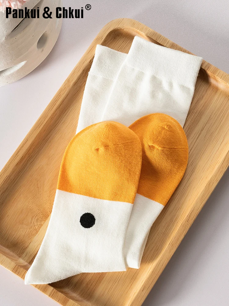 Goose head socks are cute and funny hip hop knee calf socks are cool