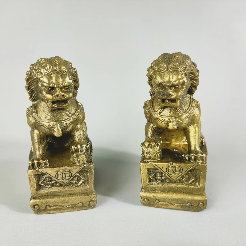 

A Pair of Elaborate Collection Home Decoration Chinese Brass Folk Feng Shui Mighty Guardion Door Lion Statues Sculptures