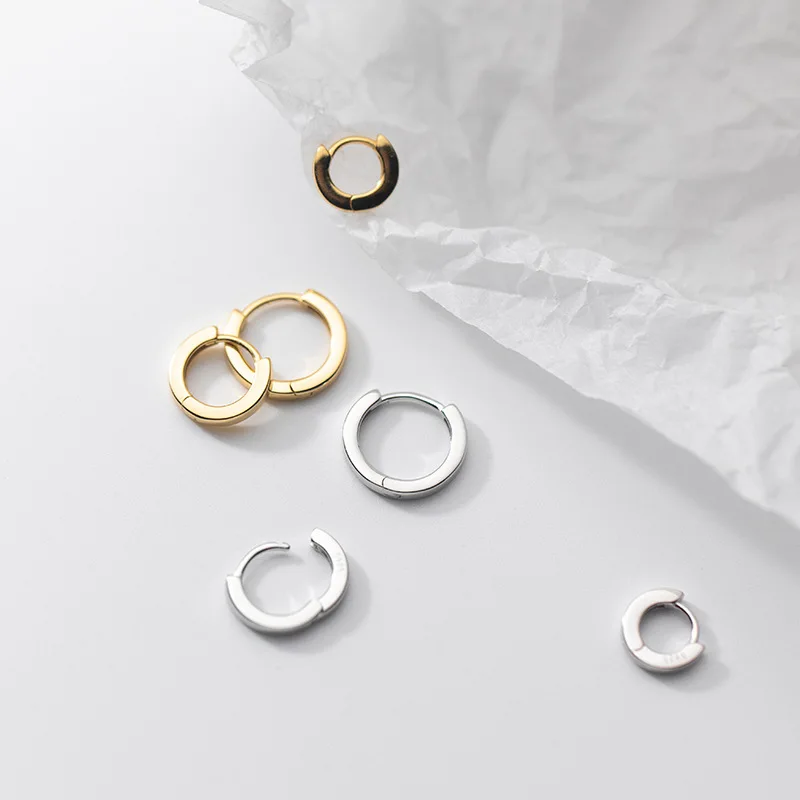 

Женские серьги-кольца из серебра 925 пробы, с круглой пряжкой