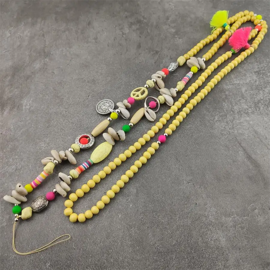 Массивное ожерелье в стиле бохо из натуральных камней украшенное бисером колье