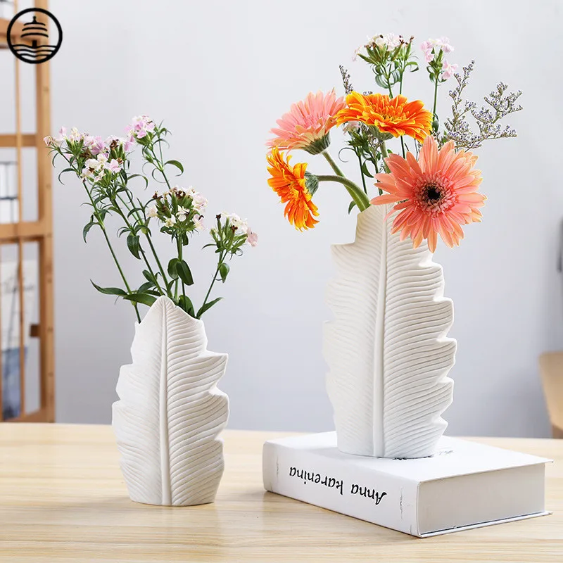 

BAO GUANG TA Nordic Ideas Banana Leaf Shape Ceramic Vase Living Room Desktop Decor Dried Flower Receptacle Home Decoration R6885