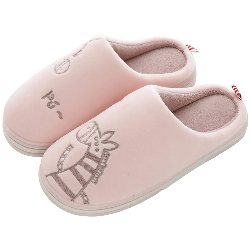 The new 2023 cartoon lovers cotton slippers female household indoor antiskid household lovely wool slippers male winter