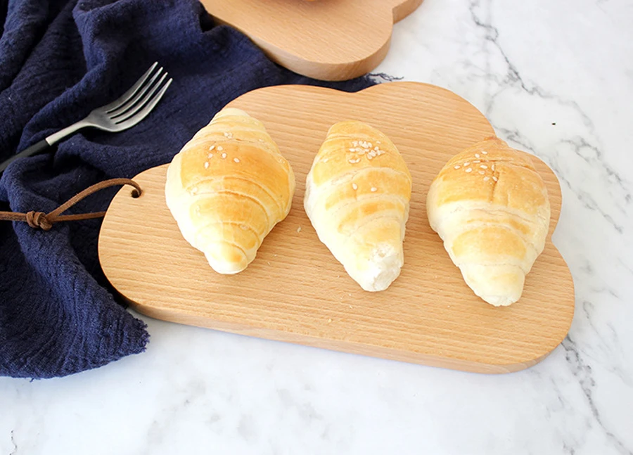 Разделочная доска однотонная Милая облакообразная деревянная сервировочная для