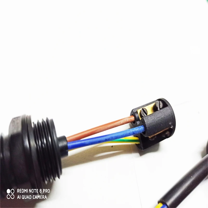 Лампы и фонари IP68 Водонепроницаемый Кабельный соединитель используется для