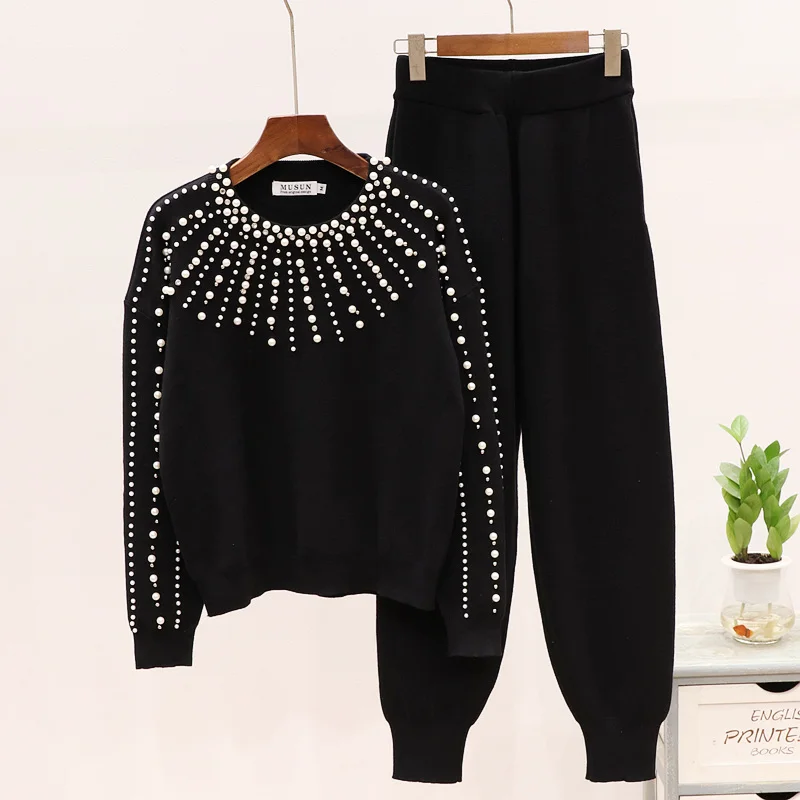 Женский Осенний модный вязаный свитер с длинным рукавом украшенный бисером и