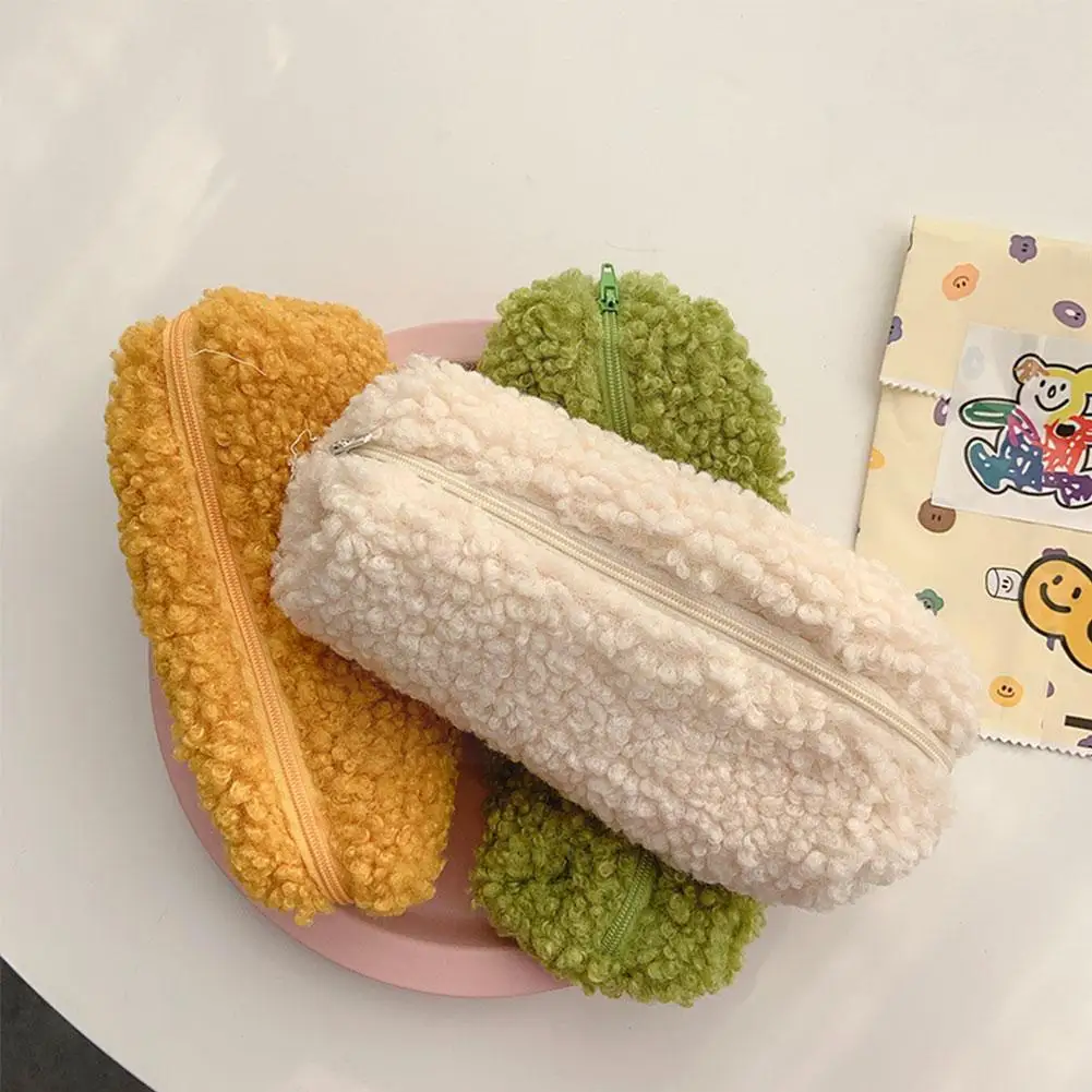 

1Pcs Lambswool Pencil Pouch Plush Zipper Pencil Bag Colors Lovely Gift Wholesale School Supplies Cute Stationery Pencil Cas Z7V2