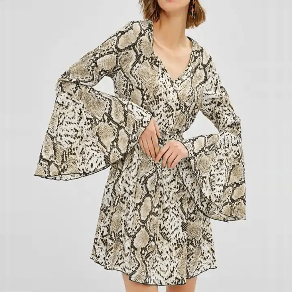 Пляжное платье модное женское мини с v образным вырезом и длинным Расклешенным