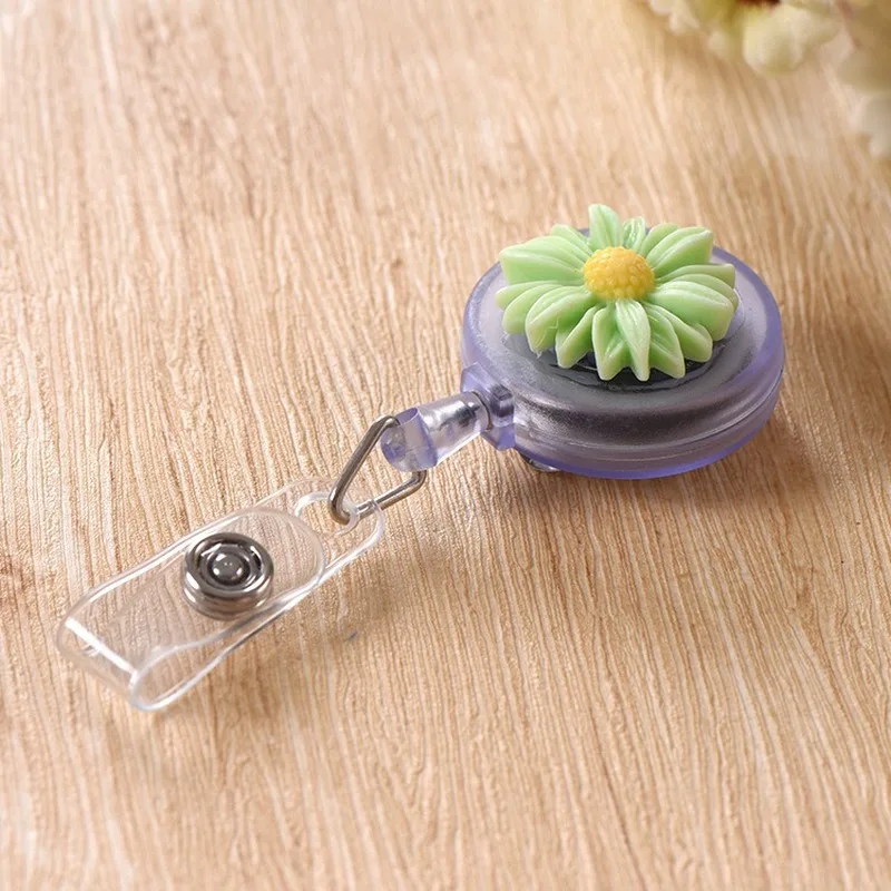В форме хризантемы выдвижной брелок для ключей Для женщин девочек медсестры