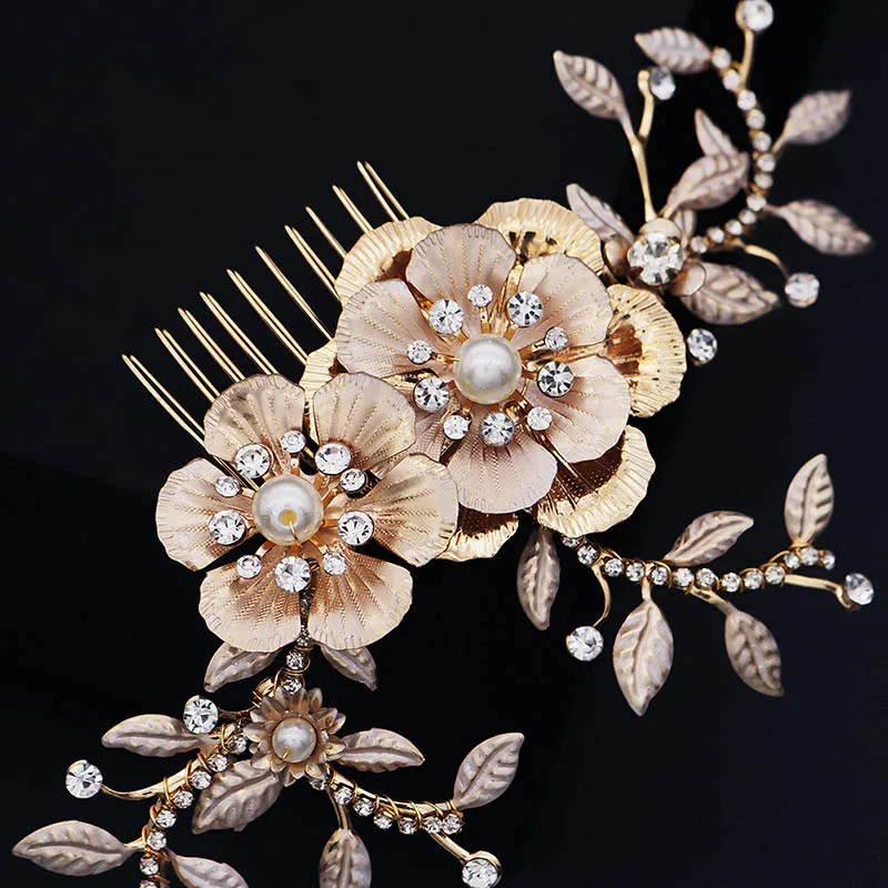 

Unique Design Aesthetic Court Style Retro Gold Hair Comb Elegant temperament Crystal Handmade Headdress Wedding Jewelry INTE99