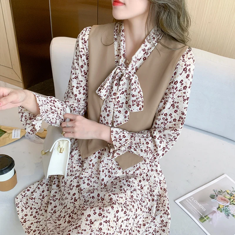 

Осень 2021 новый модный костюм в гонконгском стиле женское Ретро шикарное темпераментное приталенное Цветочное платье комплект из двух пред...