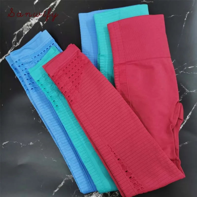 

2 Piece Set Sports Suits Seamless Yoga Set Women Fitness Clothing Sportswear Woman Gym Leggings Padded Sports Bra