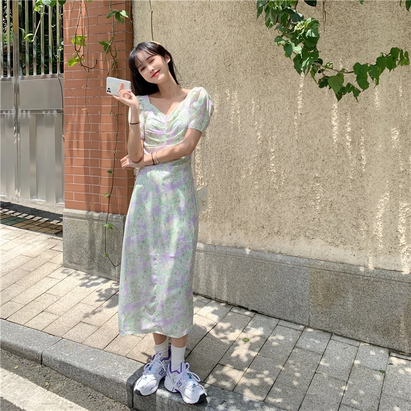 

Women Fashion Floral Short-Sleeved Long Dress with Waist Waist and Thin Temperament French Lace Chiffon Split V-Neck Long Dress