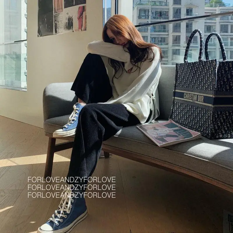 

WenQing Corduroy Pants Women 2020 Autumn Winter Beige Wide Leg Pants Loose Palazzo Pants Fashion Black Vintage Women Trousers