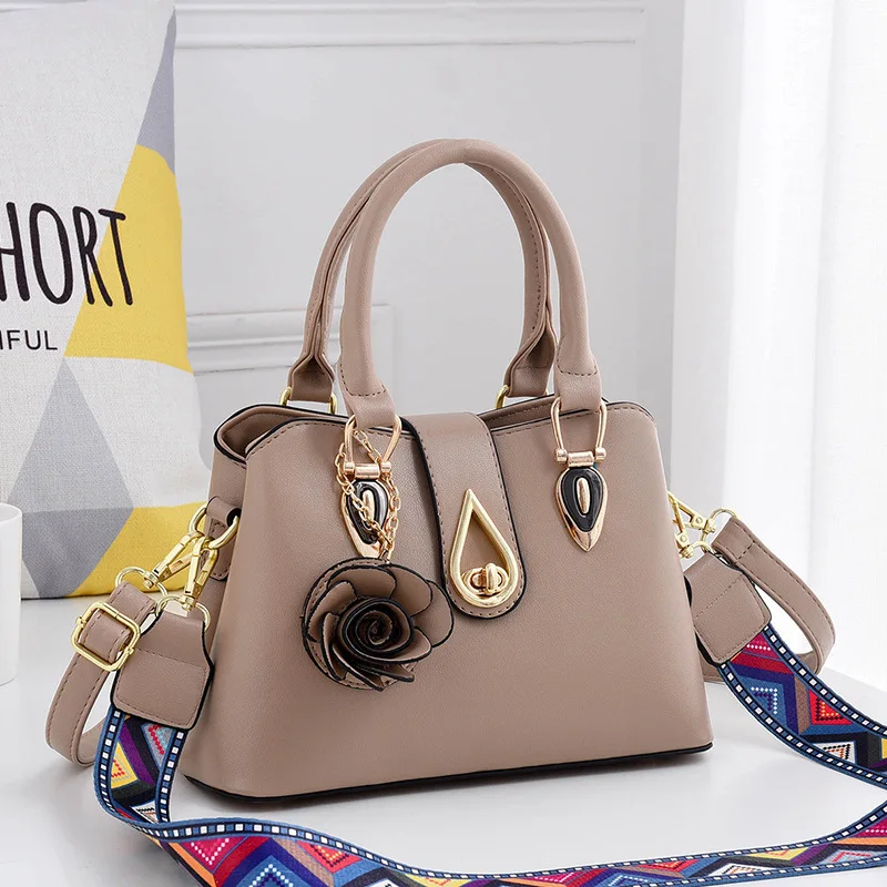 

Woman Fashion Leather Handbag Flower Decoration Women's PU Hand Bags Purse Pocket Women Messenger Bag Big Tote Sac Bols