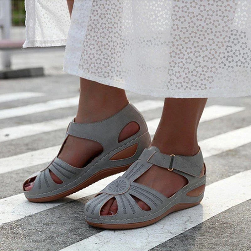 2020 женские сандалии Женская обувь с перфорацией дышащая удобная на липучке