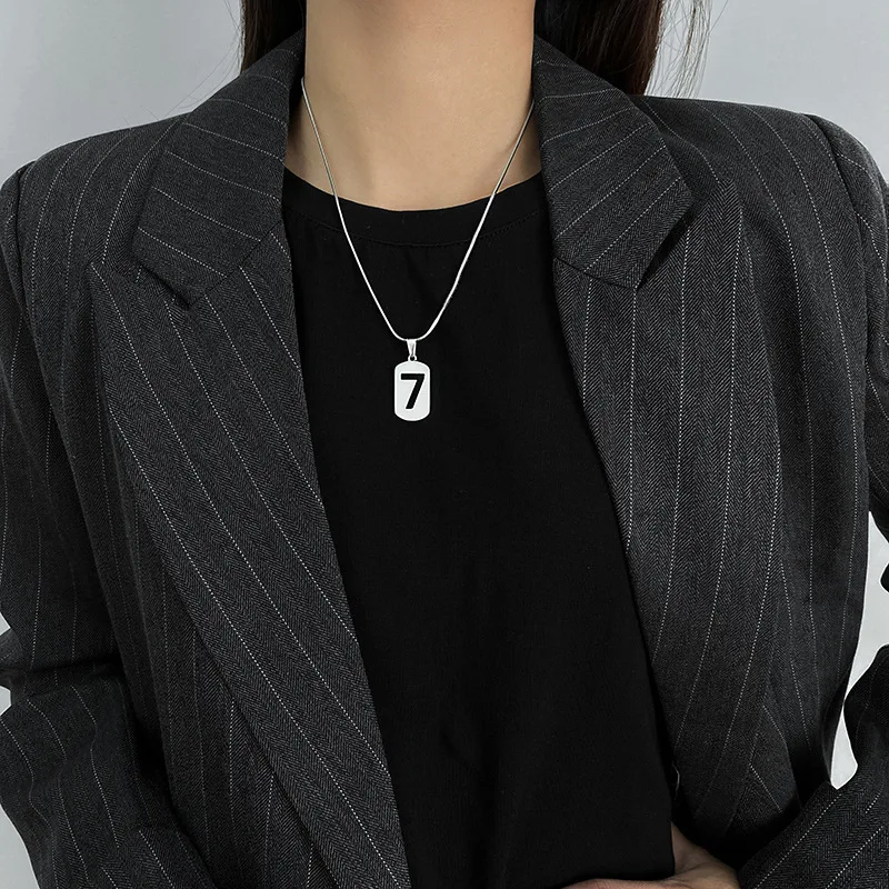 

Korean Version of Titanium Digital 7 Necklace Men's and Women's Hip-hop Tide Pendant Short Collarbone Chain Personality Jewelry