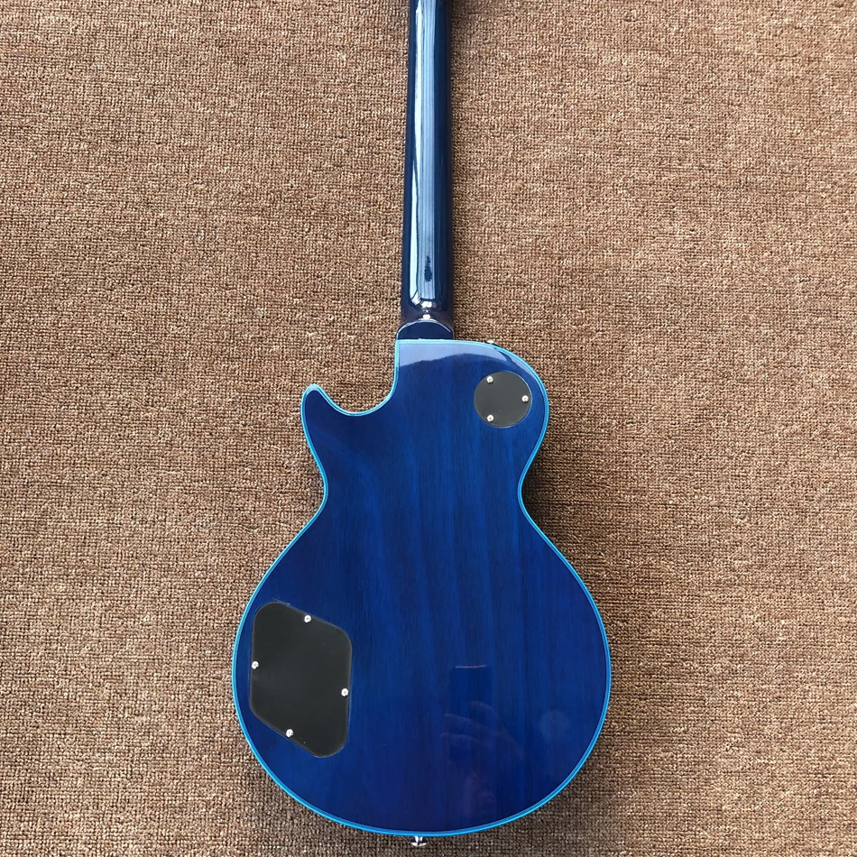 

electric guitar Rosewood fingerboard,Chrome hardware,maple top,high quality guitar,free shipping