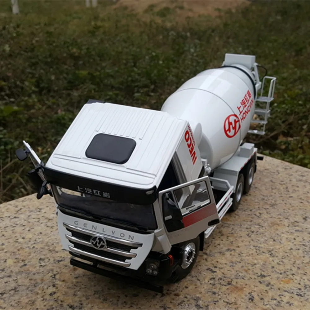 Оригинальные оригинальные 1/24 SAIC Hongyan Iveco Genlvon Бетономешалка мешалка грузовик