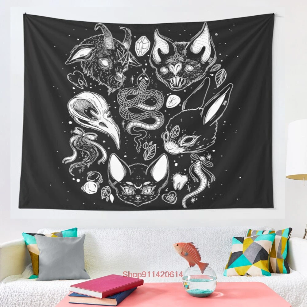 

Настенный гобелен с изображением знакомых алкогольных напитков