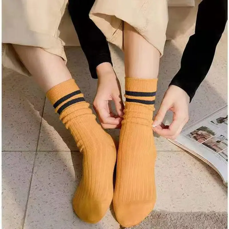 

INS Trendy Leisure Socks Girl Autumn and Winter mid calf length sock women Stripes Bunching socks Thickened Long socks