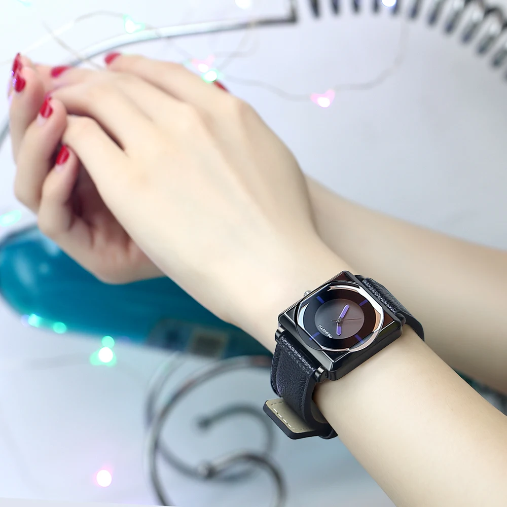 Женские наручные часы с квадратным циферблатом кварцевые кристаллами и кожаным