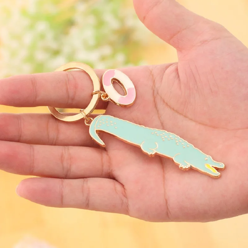 

Cartoon Zoo Keyrings Men And Women Universal Cat Bear Keychains Lovers Lovely Car Pendant Fox Crocodile Metal Fashion key Chain