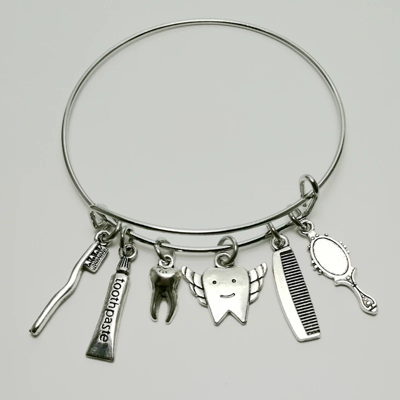 Браслет с зубной пастой в виде щетки | Украшения и аксессуары